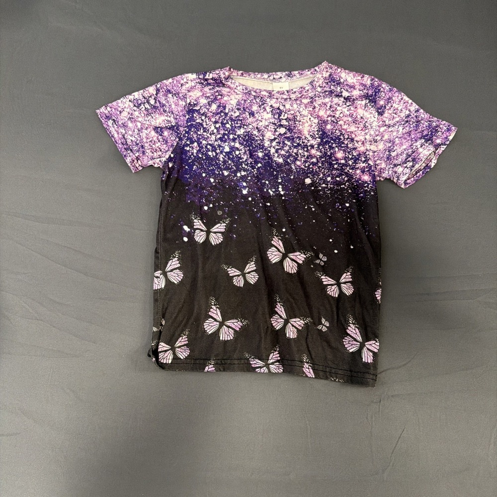 short-sleeve crewneck t-shirt with a purple gradient top pattern 8Y